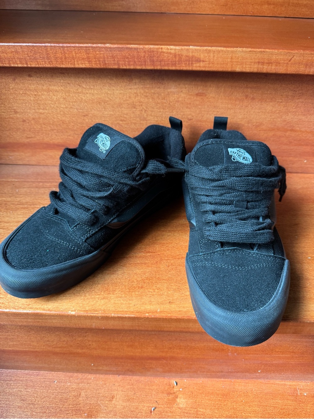 NWOT Vans Knu Skool Black Skate Shoes-Black